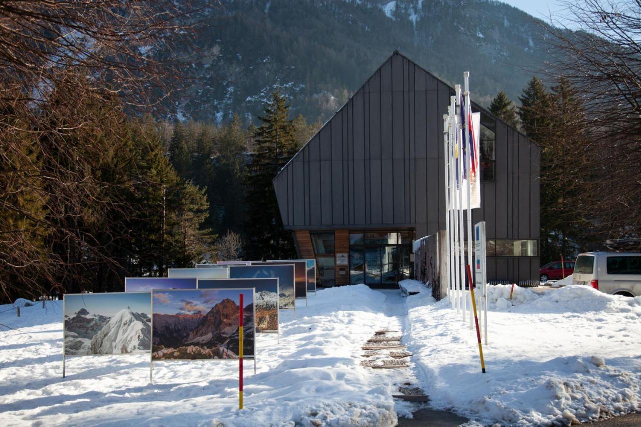 Chic Apartments With Balcony And Spa In Mojstrana Exterior photo