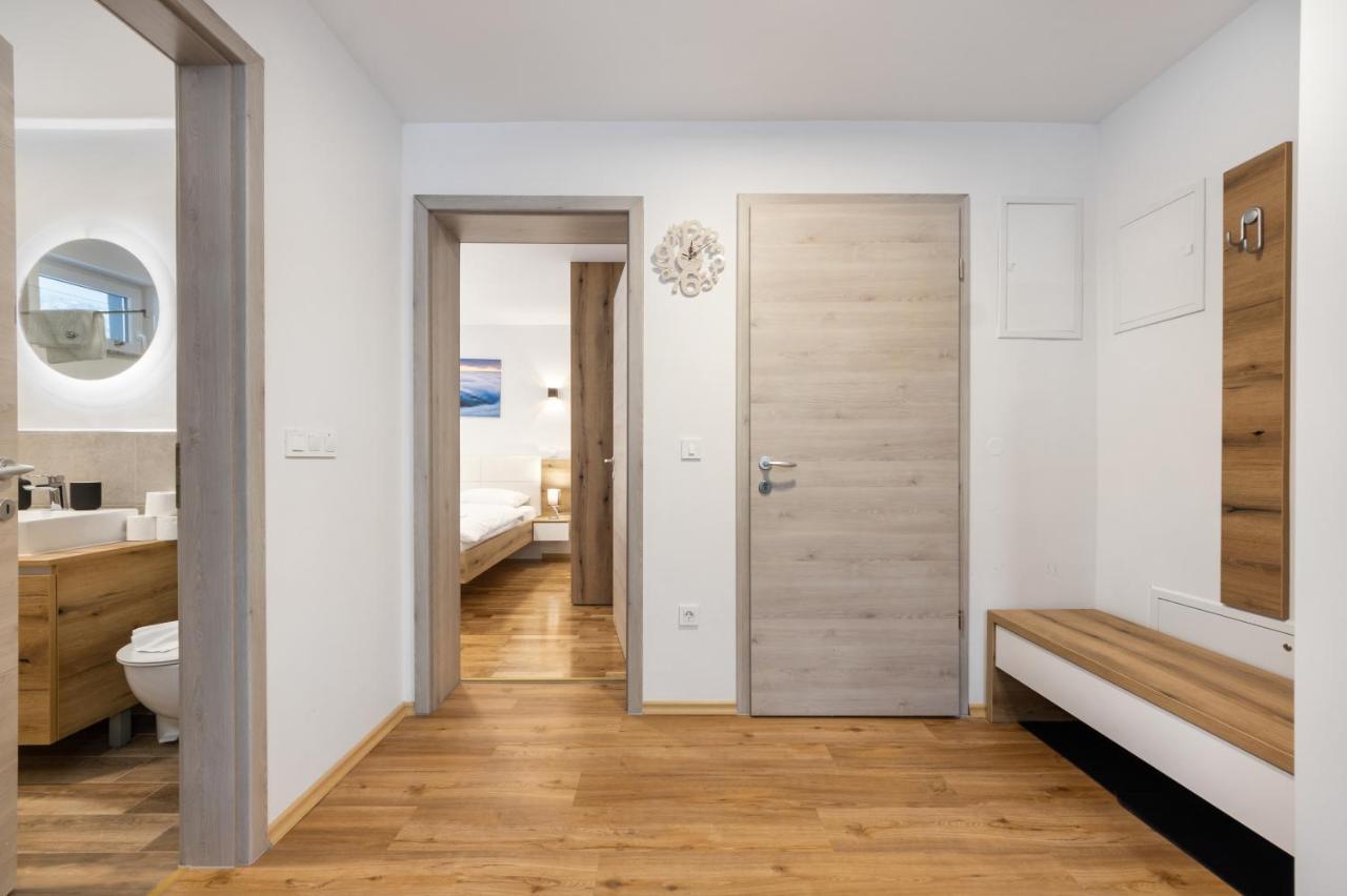 Chic Apartments With Balcony And Spa In Mojstrana Exterior photo