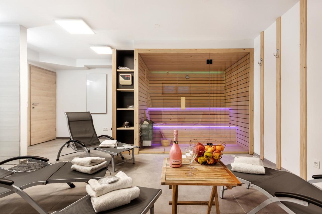 Chic Apartments With Balcony And Spa In Mojstrana Exterior photo